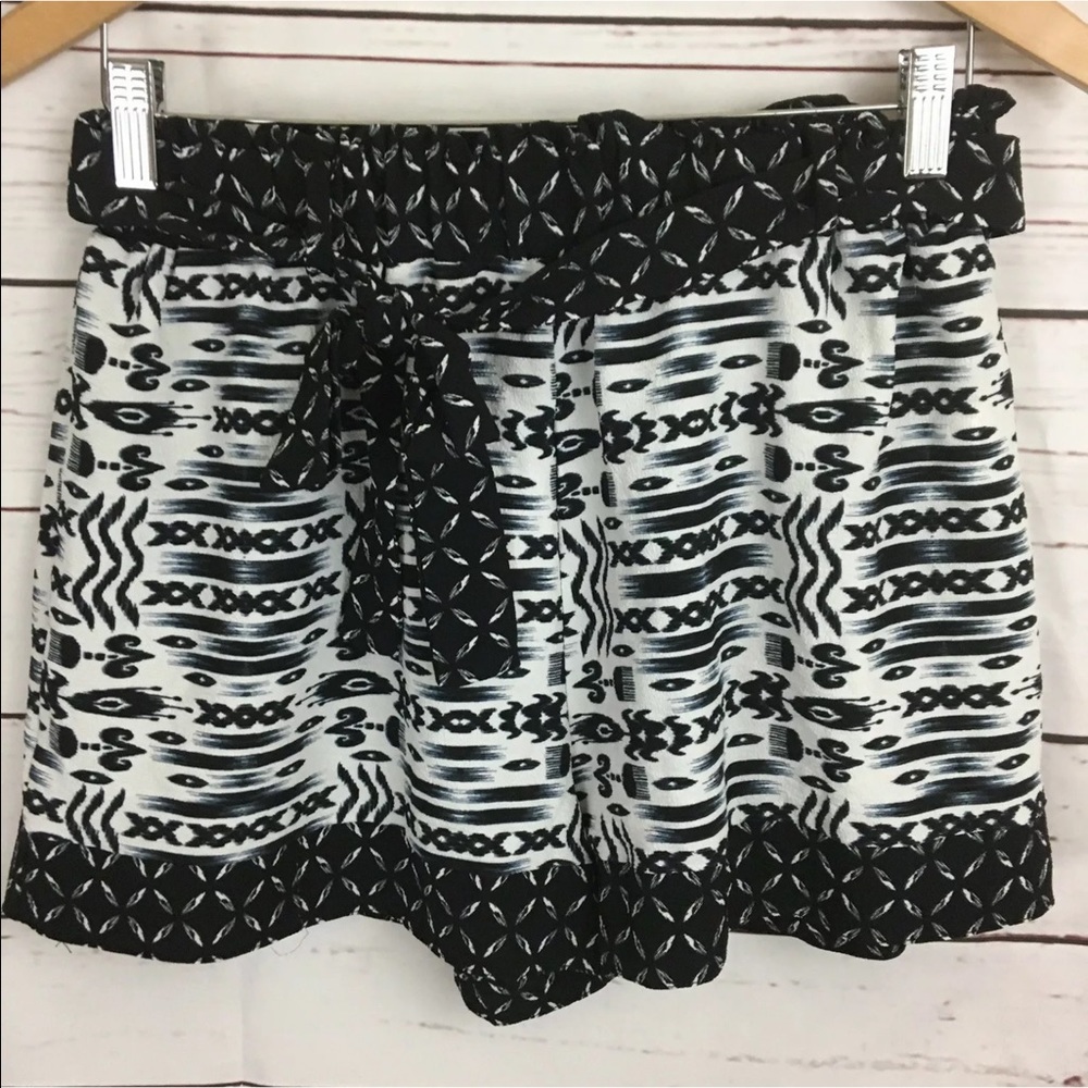 Nordstrom Lily White Printed Shorts